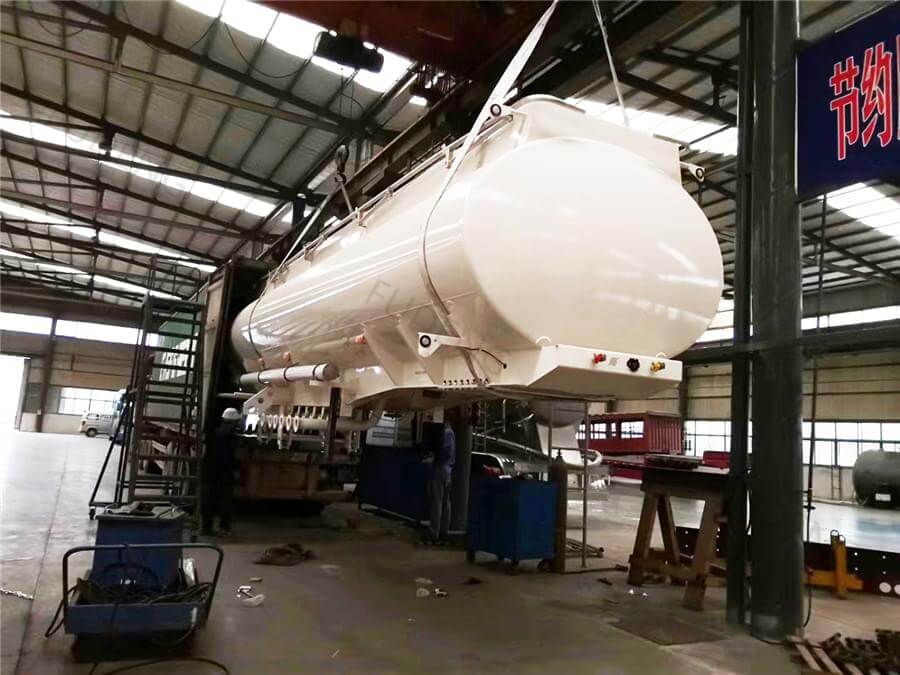 2 Axles 30000 Liters Fuel Tanker Semi Trailer