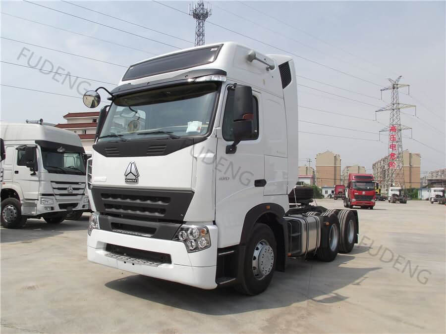 Sinotruk HOWO A7 Truck Head With Double Beds