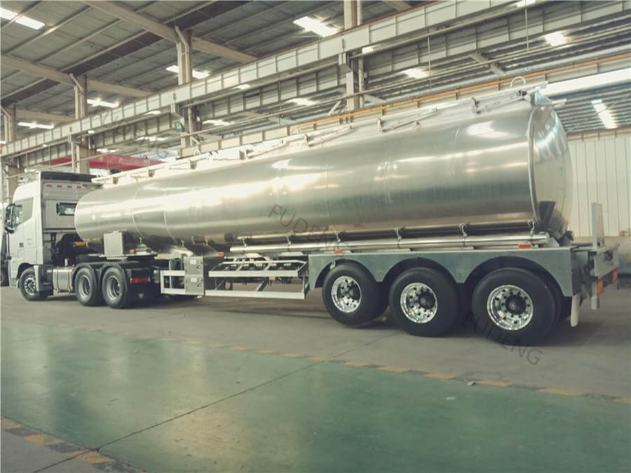 10000 Gallons Aluminum Fuel Tanker Truck Trailer for Sale (1)