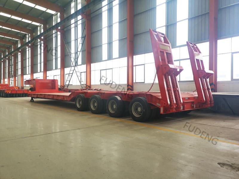 120 Tons Capacity 4 Lines 8 Axles Low Bed Trailer Truck3