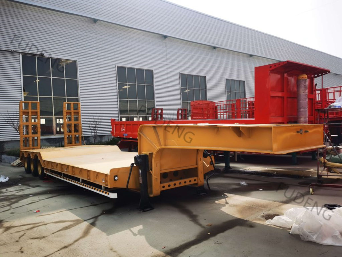 3 Axles 80 Tons Low Bed Trailer1