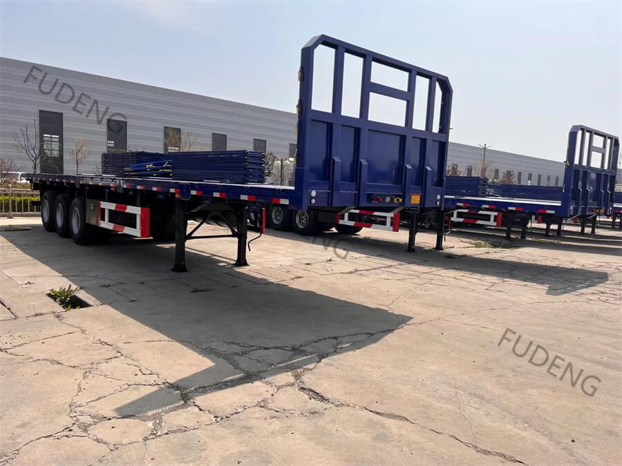 3 Axles Flatbed Trailer with Front Board03