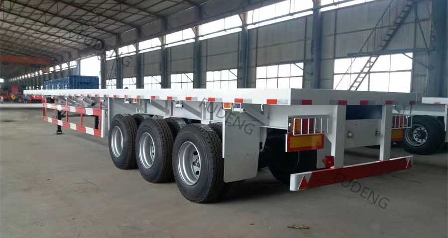 Flatbed Semitrailer Of Abnormal Four Wheel Alignment On Influence