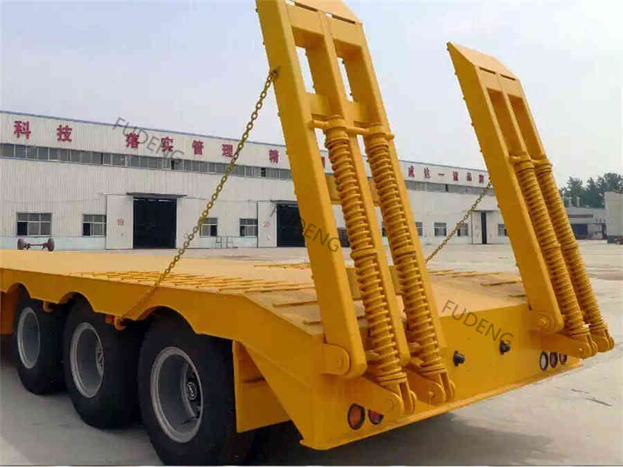3 Axle China Low Bed Trailer For sale