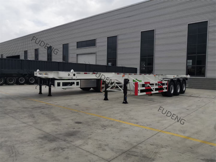 Chassis Container Transport 3 Axle Skeleton Semi Trailer (1)
