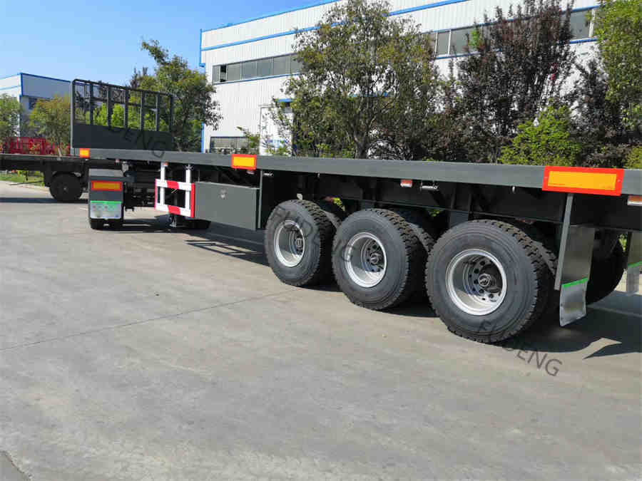 3 Axle Flatbed Semi Trailer: How To Choose Between Light Weight And Safety