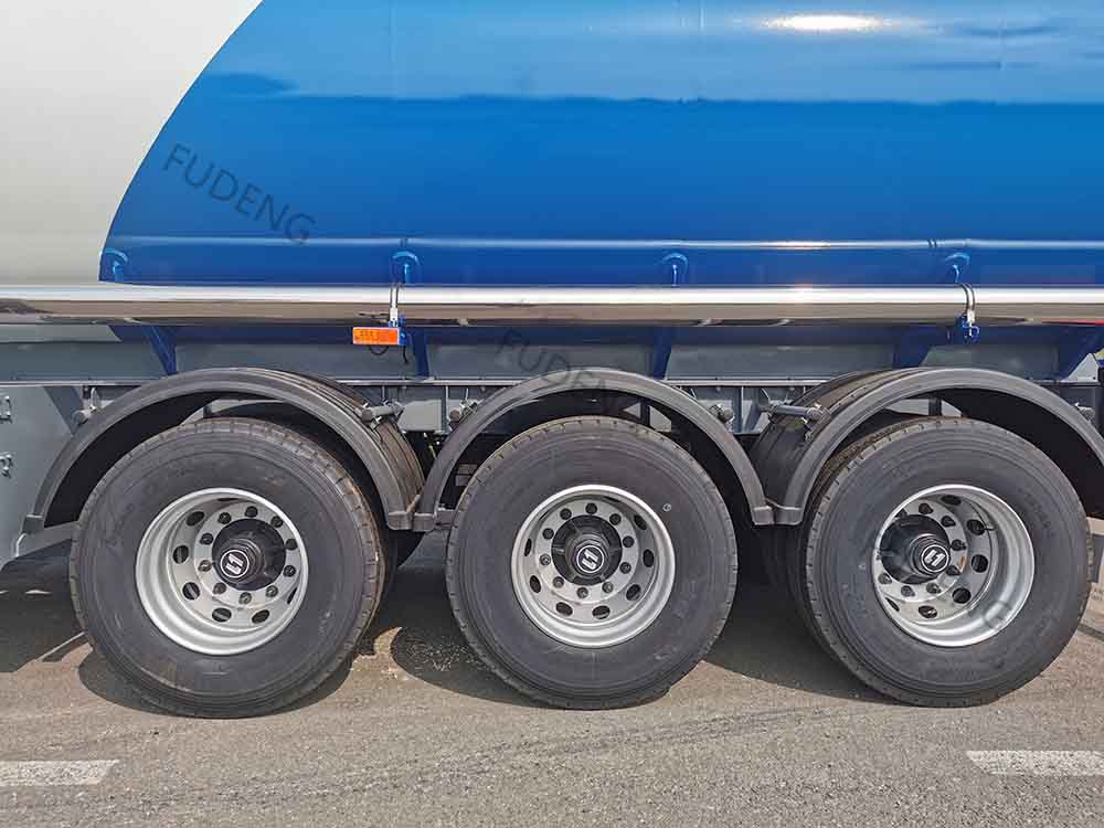 3axles Fuel tanker trailer 5